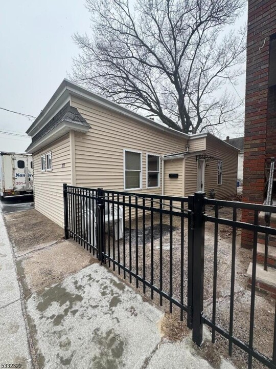 177 Ray St in Garfield, NJ - Building Photo