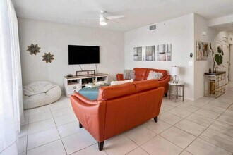 4784 Clock Tower Dr in Kissimmee, FL - Building Photo - Building Photo