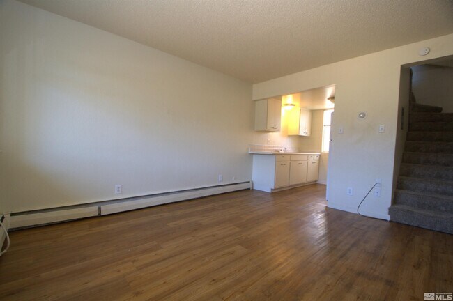 511 Country Village Dr in Carson City, NV - Building Photo - Building Photo