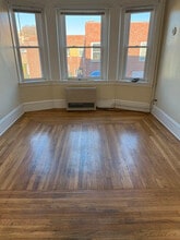 110 High St, Unit 204 in Pawtucket, RI - Building Photo - Building Photo