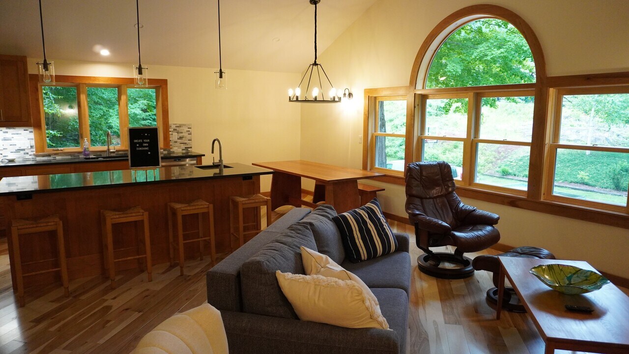 6316 Vt 14 in South Royalton, VT - Building Photo