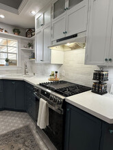 728 Meadow Ln in Bryan, TX - Foto de edificio - Building Photo