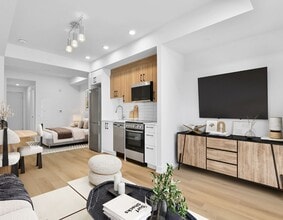 88 Beechwood in Ottawa, ON - Building Photo - Building Photo