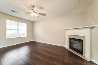 5175 Tussahaw Crossing in Mcdonough, GA - Building Photo - Building Photo