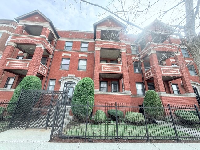 property at 1509 E 65th St