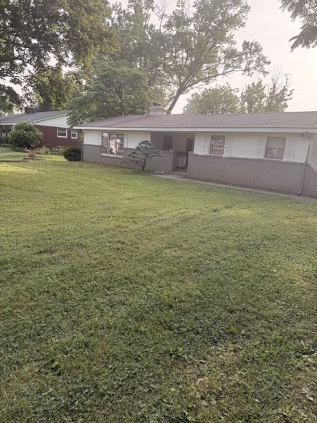 724 Hampton Dr in Bowling Green, KY - Building Photo - Building Photo