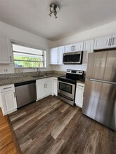 261 NW 50th St in Miami, FL - Building Photo - Building Photo