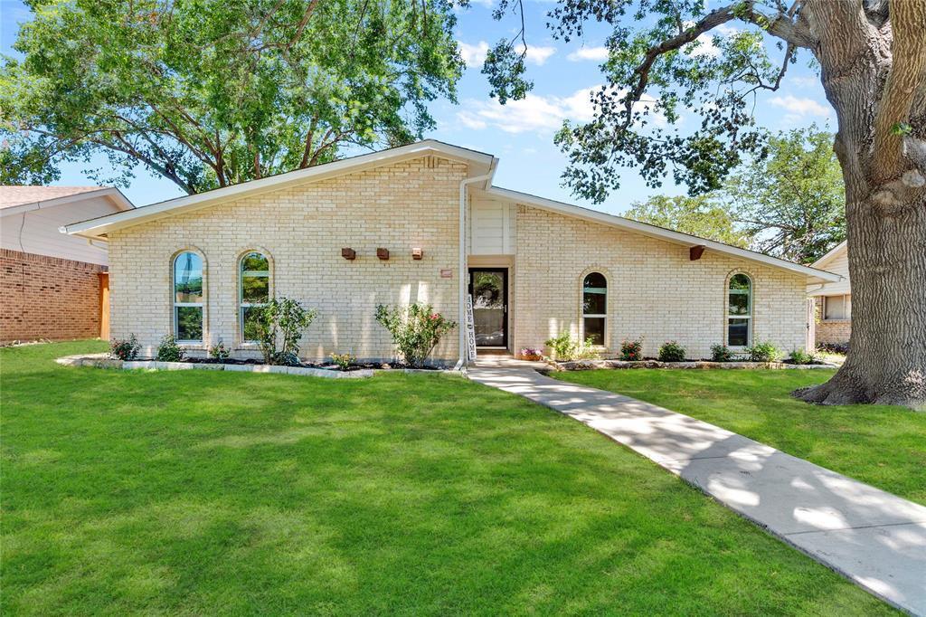 2213 Overglen Dr in Plano, TX - Foto de edificio