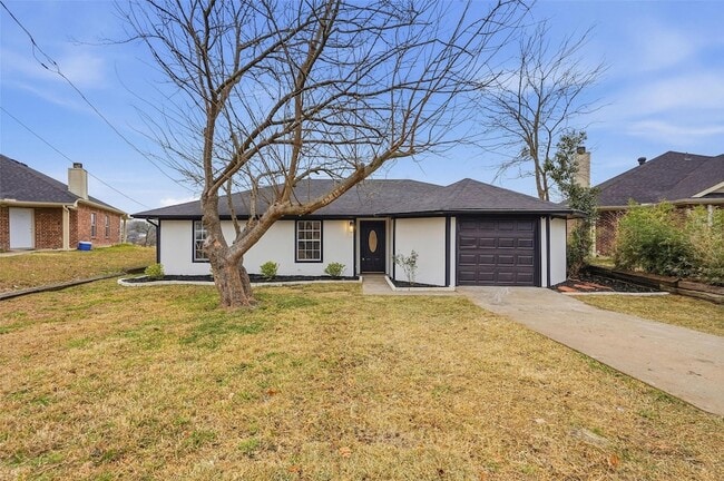 763 Lakeside Dr in Rockwall, TX - Foto de edificio - Building Photo