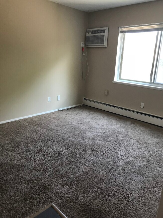 3106 Archwood Ave Apartments and Nearby Cleveland Apartments For Rent