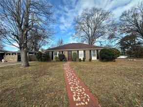 743 Leicester Dr in Montgomery, AL - Building Photo - Building Photo