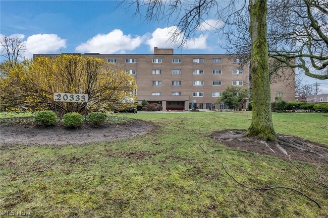 property at 20333 Detroit Rd