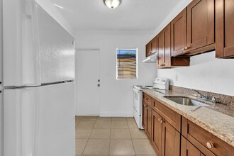 700 NW 14th Terrace in Fort Lauderdale, FL - Building Photo - Building Photo