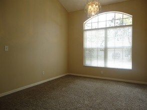 2302 Lyncrest Ct in Valrico, FL - Building Photo - Building Photo