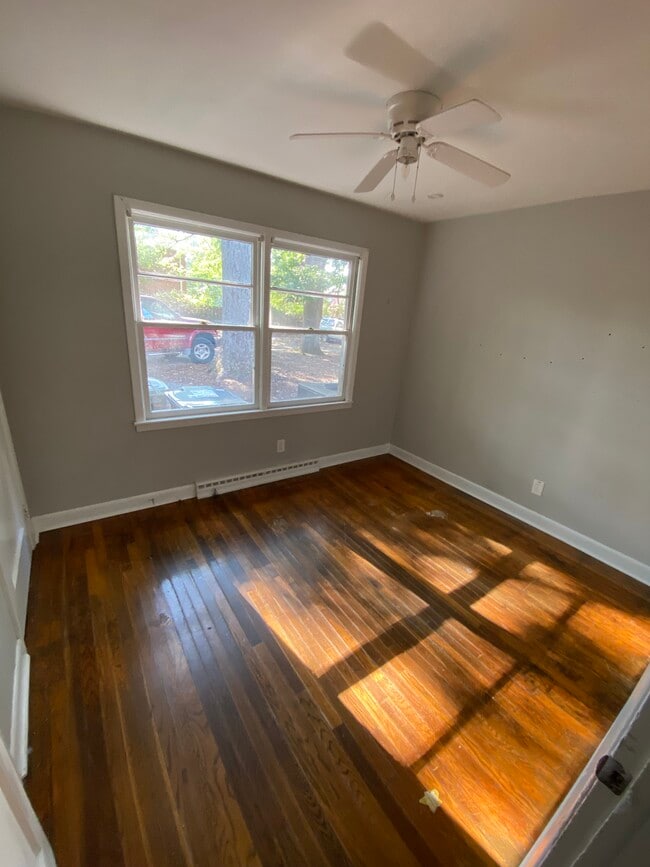 1100 Willowbrook Dr, Unit EP in Greensboro, NC - Building Photo - Building Photo