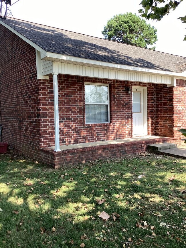 property at 1302 N Fir St