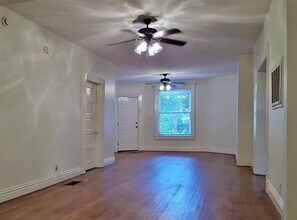 211 Emerson St in Houston, TX - Building Photo - Building Photo