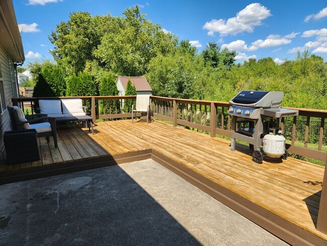 property at 18447 Harvest Meadows Dr W