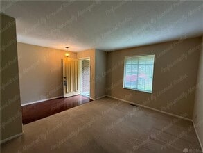 4418-4420 Edelweiss Dr in Dayton, OH - Building Photo - Building Photo