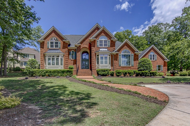 property at 235 Smokerise Trce