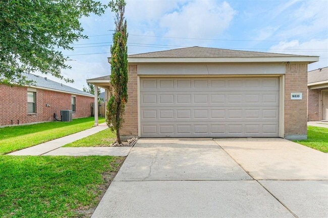 16530 Peyton Ridge Cir in Houston, TX - Building Photo - Building Photo