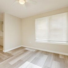 320-322 Goethals Dr in Richland, WA - Building Photo - Building Photo
