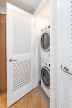 12 Commonwealth Ave, Unit 508 in Boston, MA - Foto de edificio - Building Photo