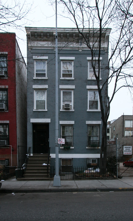 285 Pacific St in Brooklyn, NY - Foto de edificio