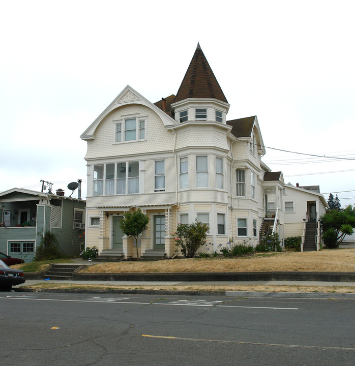 801-807 Ohio St in Vallejo, CA - Building Photo