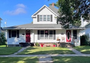 609 N Pokegama Ave, Unit 609 #2 in Grand Rapids, MN - Building Photo