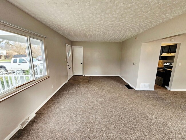 2241 Dartmouth Ave in Columbus, OH - Building Photo - Building Photo