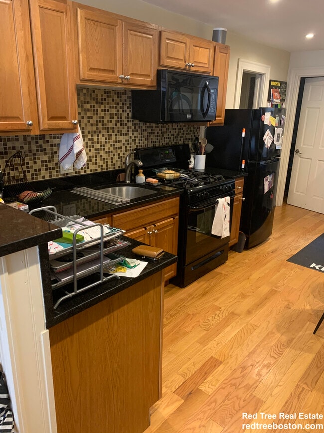 61 Joy St, Unit 3 in Boston, MA - Building Photo - Building Photo