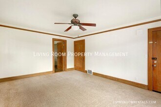 1843 N Schofield St in Portland, OR - Building Photo - Building Photo