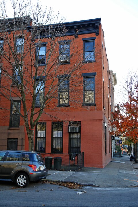 527 Hicks St in Brooklyn, NY - Building Photo