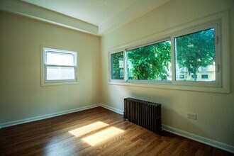 1645 W Estes Ave in Chicago, IL - Building Photo - Building Photo