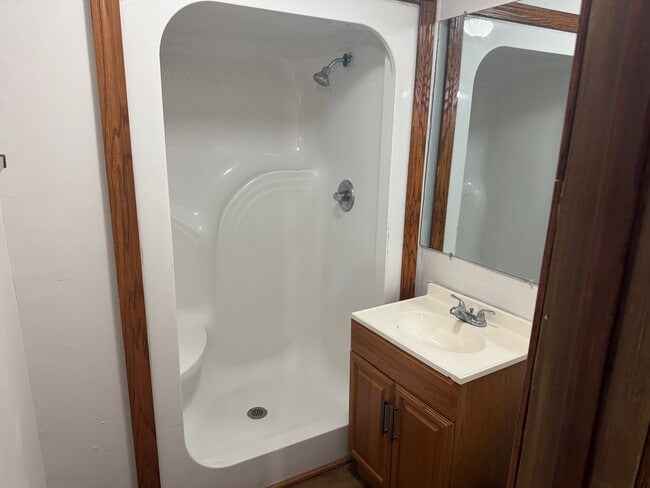 608 Brevard St in Franklin, KY - Building Photo - Building Photo