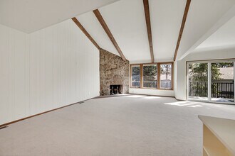 2356 S Hiwan Dr in Evergreen, CO - Building Photo - Building Photo