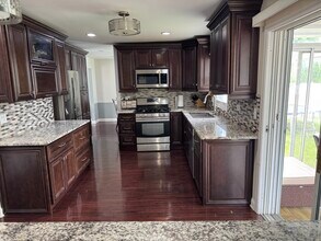 433 N Walnut Ln in Schaumburg, IL - Building Photo - Building Photo