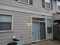 8111 Fisher Glen Ln - 8