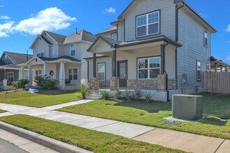 202 Tokalaun Dr in Hutto, TX - Building Photo - Building Photo