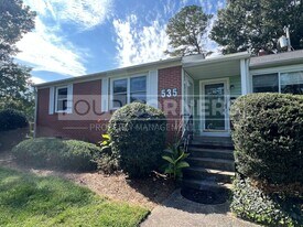 535 Overlook St in Greensboro, NC - Building Photo