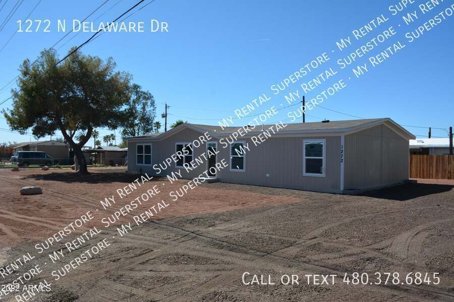 1272 N Delaware Dr in Apache Junction, AZ - Building Photo