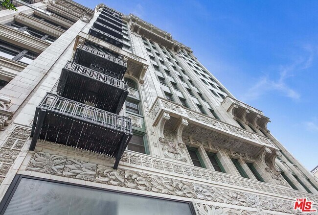 416 S Spring St in Los Angeles, CA - Building Photo - Building Photo