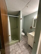 223 Jackson St, Unit 2 in Willimantic, CT - Building Photo - Building Photo