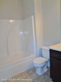 935 Maple Trace photo'