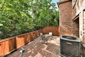 2901 Muirfield Dr in Lewisville, TX - Building Photo - Building Photo