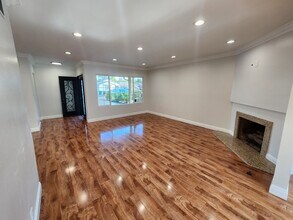 13132 Hartland St in North Hollywood, CA - Building Photo - Building Photo