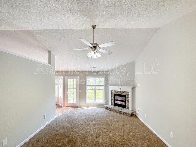 3944 Potomac Walk Ct in Loganville, GA - Building Photo - Building Photo