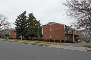 Chestnut Court Apartments