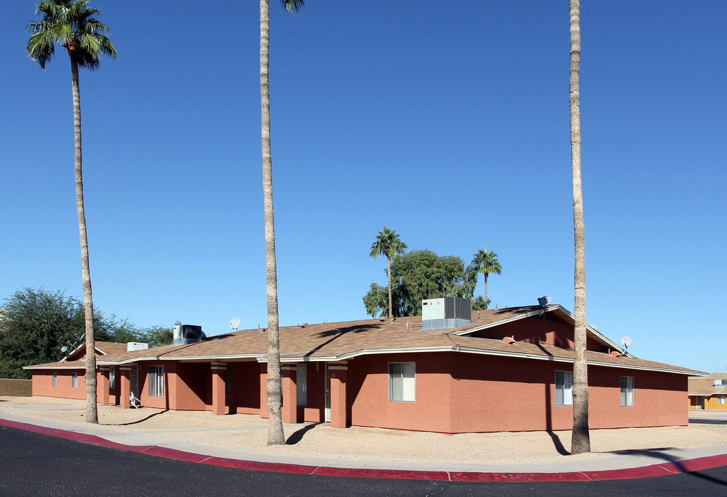 Roosevelt Plaza Apartments in Phoenix, AZ - Foto de edificio